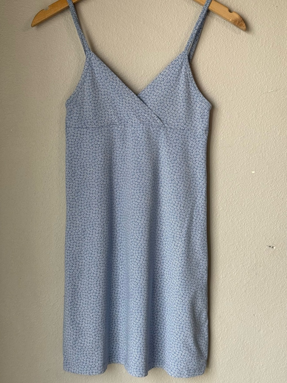 Brandy Melville Amara Dress Blue Floral Women’s OS Spaghetti Straps V-Neck